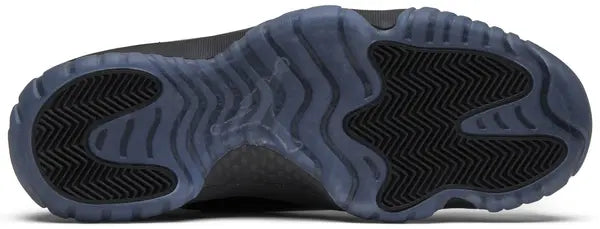 Nike Air Jordan 11 Retro Cap and Gown