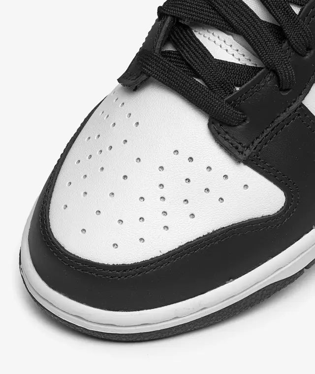 Nike Dunk Low Black White