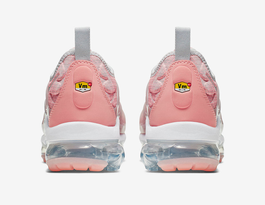 Nike Air VaporMax Plus Bleached Coral