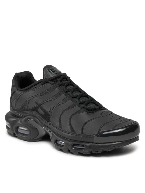 Nike Air Max Plus Triple Black Leather
