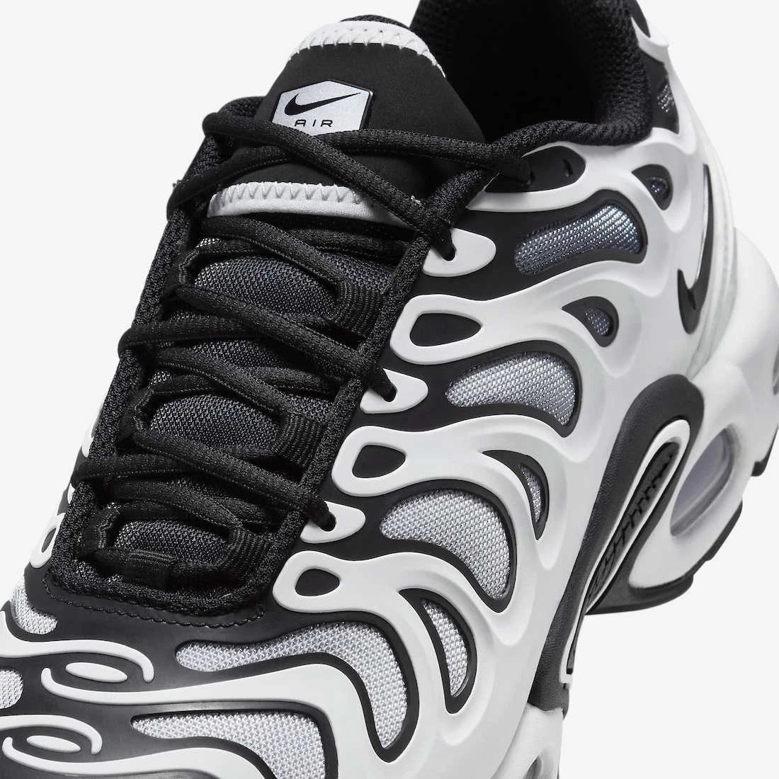 Nike Air Max Plus Drift Panda
